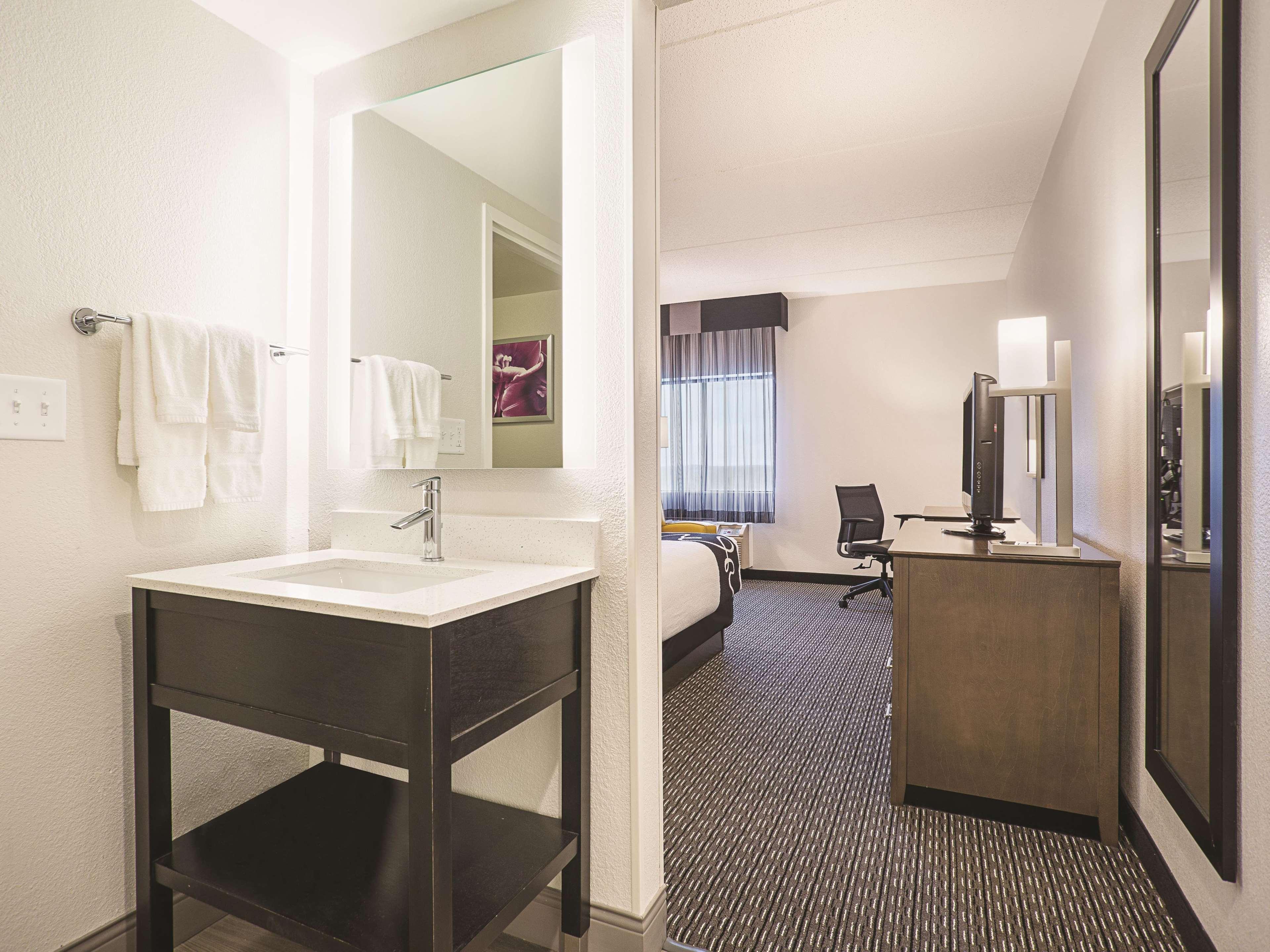 La Quinta By Wyndham Baltimore BWI Airport Linthicum Exterior photo